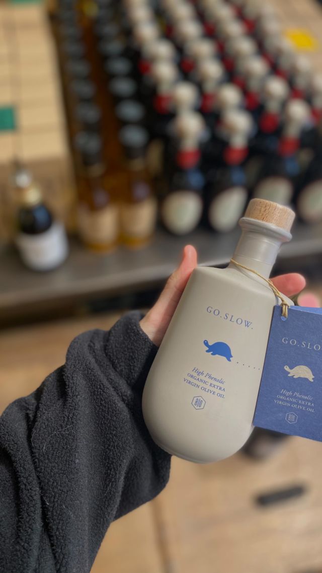 🥁🥁BLACK FRIDAY 🥁🥁

WATOW vous propose juste avant noël des petits prix sur une large sélection d’huiles d’olives, aromatisées ou non, il y en a pour tous les goûts ! 😎

Grecques, espagnoles, italiennes ou bien françaises nos meilleures huiles sont là pour agrémenter, sublimer vos petits plats et leurs donner une saveur toute particulière ! 👩‍🍳👨‍🍳

📍 Au 44 rue de Metz ou au marché Victor Hugo vous retrouverez Fabrice, Romane ou Chloé pour vous conseiller 🫶 (et même Monique de temps en temps)

À très vite 👩‍🍳🫶

#watow #epiceriefinetoulouse #huiledoliveextravierge #huiledolive #blackfriday #toulousemaville #petitsprix #mangerplusmangermieux