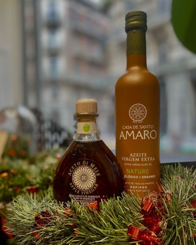 🎅MERRY CHRISTMAS🎅

Watow vous propose nos meilleurs assortiments d’huiles et de vinaigres pour vos cadeaux de fin d’année 🎁

Vous retrouverez en boutique, en loge ou sur le site internet nos produits choisis avec soin, issu des meilleures maisons d’huile et de vinaigre du monde entier 🌎

#epiceriefinetoulouse #watow #huiledoliveitalienne #duevittorie #domainesalvator #huiledolivefrançaise #huiledoliveextravierge #toulousemaville #ruedemetz #marchevictorhugo #vinaigrefrançoisefleuriet #vinaigrefrancais #vinaigreriesaintjacques #bonamini